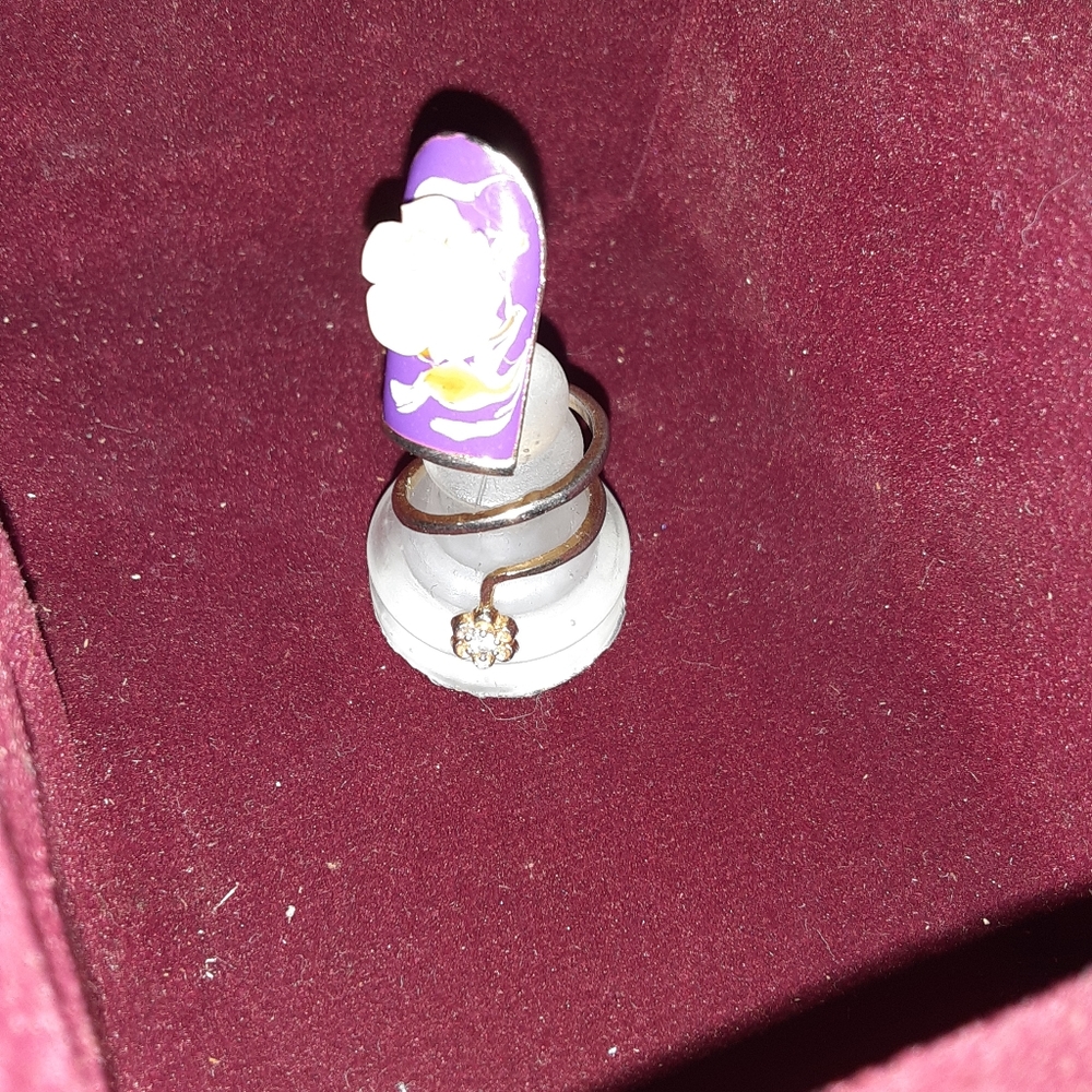 Rose nail ring - Picture 2 of 7